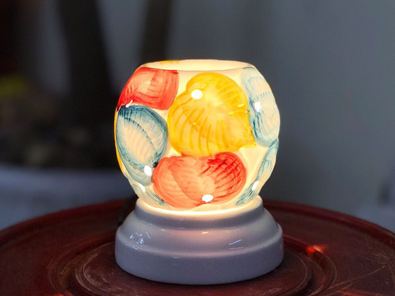 Đèn Xông Tinh Dầu Bát Tràng Nổi Màu