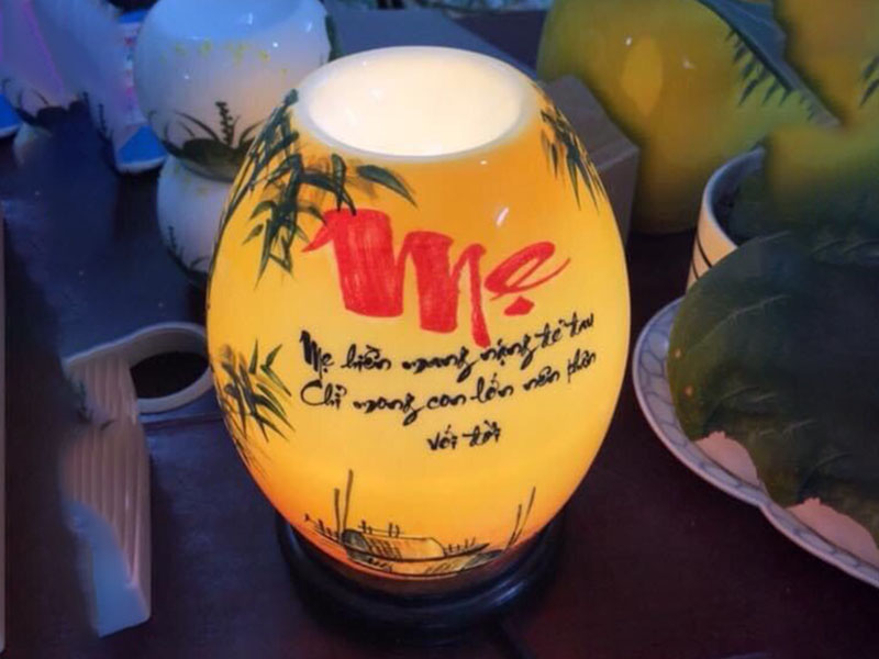 Đèn Xông Tinh Dầu Size Lớn Dáng Trứng-Chữ Mẹ