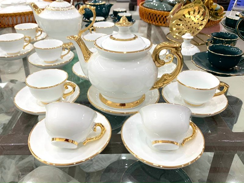 Bộ ấm chén cao cấp Bát Tràng Phú Quý Full Vàng dáng Minh Long giá rẻ