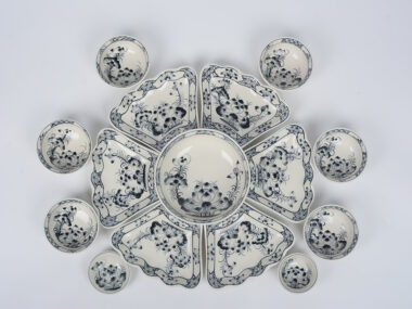 Bộ bát đĩa thờ cúng gia tiên vẽ Hoa Sen Tràm cỡ nhỏ