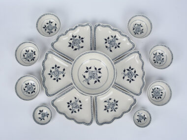 Bộ bát đĩa thờ cúng vẽ Hoa Móc cỡ nhỏ