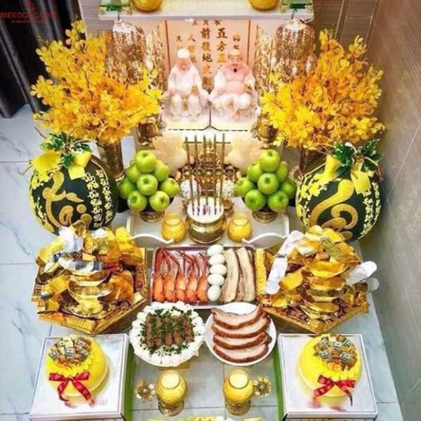 Đặt bàn thờ ông địa vuông góc với cửa chính ra vào nhà