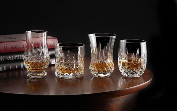 ly uong ruou whisky