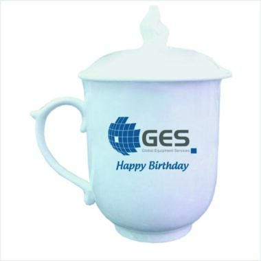 Quà Bảo Hiểm Ly Sứ Có Nắp Đậy In Logo GES