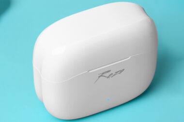 Tai nghe Bluetooth True Wireless Rezo F15 Trắng Quà Công Nghệ