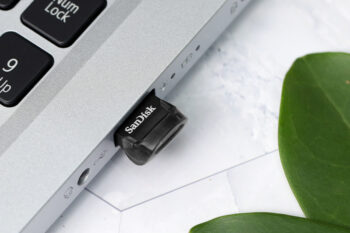 USB Sandisk SDCZ430 16GB 3.1 Đen Quà Công Nghệ