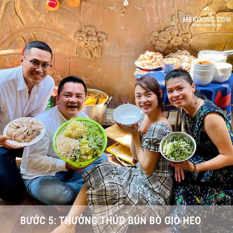 Thưởng thức bún bò giò heo Thưởng thức bún bò giò heo