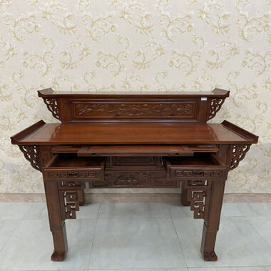 Bàn thờ gỗ tràm trang nhã và sang trọng BT074
