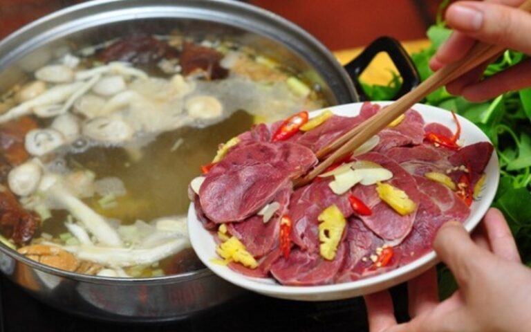 2 cach nau lau bo thap cam thit mem ngon sieu bo duong ngay cuoi tuan 202106201430415451