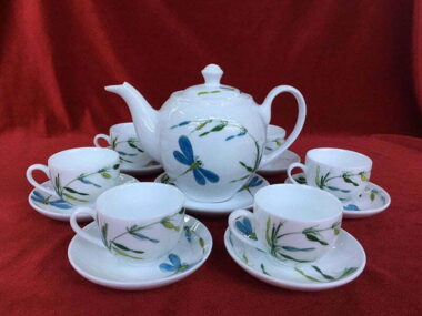 Bộ Trà Men Trắng Vẽ Chuồn Chuồn Kim