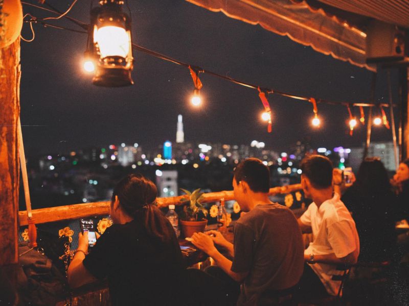 Ráng Chiều Rooftop