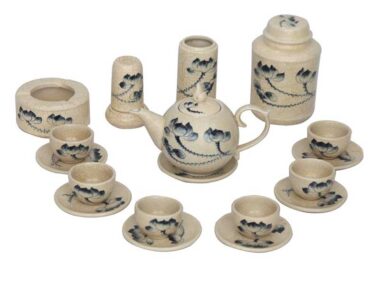 Bộ Ấm Chén Bát Tràng Men Rạn Vẽ Hoa Sen Đầy Đủ Phụ Kiện