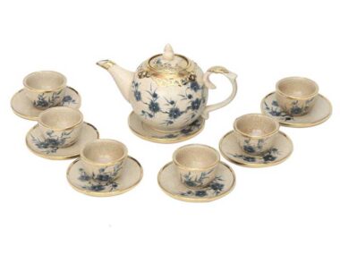 Bộ Ấm Chén Bát Tràng Vẽ Hoa Đào Men Rạn Cổ Bọc Đồng