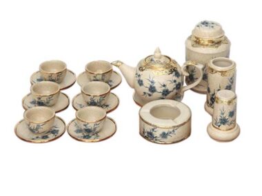 Bộ Ấm Chén Bát Tràng Vẽ Hoa Đào Men Rạn Cổ Và Phụ Kiện