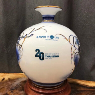 Bình hút tài lộc Bát Tràng in logo BaoBinhlife