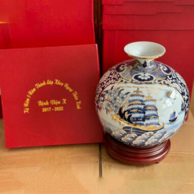 Bình hút tài lộc Bát Tràng in logo Bệnh viên