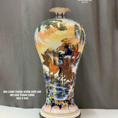 Bình hút tài lộc Bát Tràng Nhị cảnh mã đáo thành công