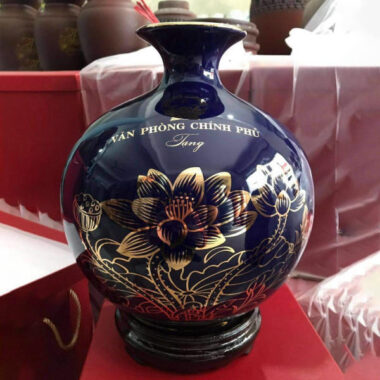 Bình Hút Tài lộc Bát Tràng Sen Vẽ Vàng Logo Văn Phòng Chính Phủ