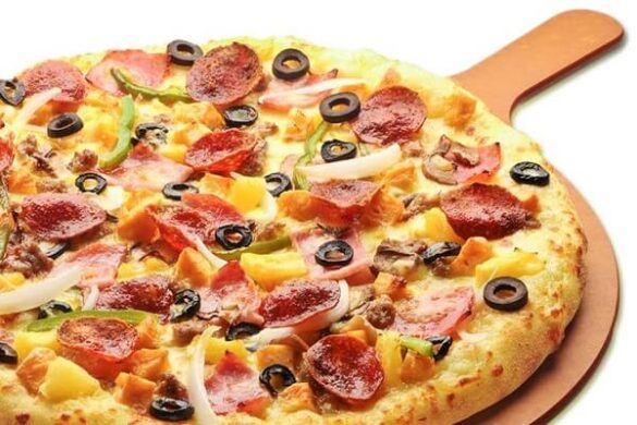 cách làm pizza bò xúc xích