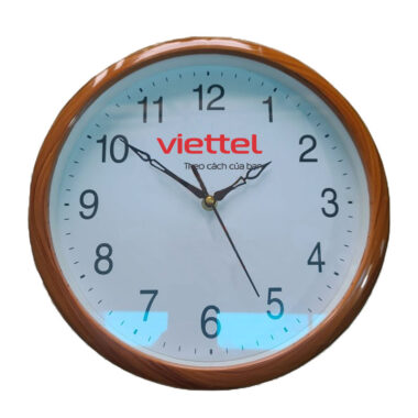 Đồng hồ treo tường gỗ đà kim rỗng in logo Viettel