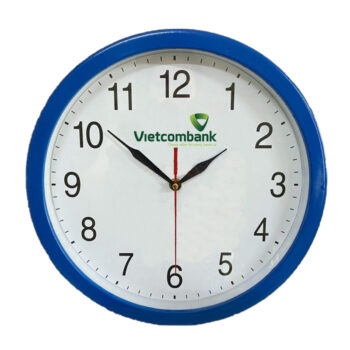 Đồng hồ treo tường màu xanh nhạt in logo Vietcombamk DHILGMEK19
