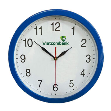 Đồng hồ treo tường màu xanh nhạt in logo Vietcombamk