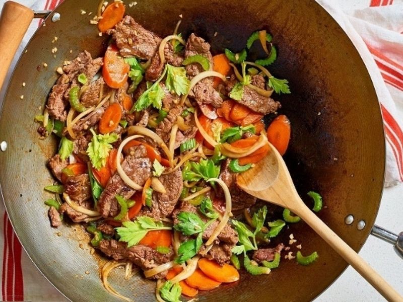 Cách làm thịt bò xào lăn