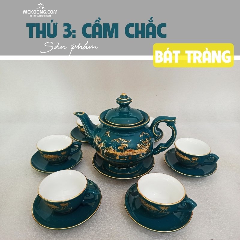 Thứ 3: Cầm chắc sản phẩm