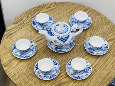 Ấm chén chóp lửa vẽ kỹ dung tích 500ml