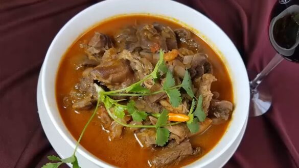 Cách nấu bò sốt vang quế hồi