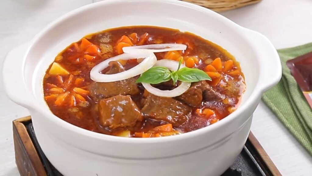 giới thiệu về cách nấu bò sốt vang