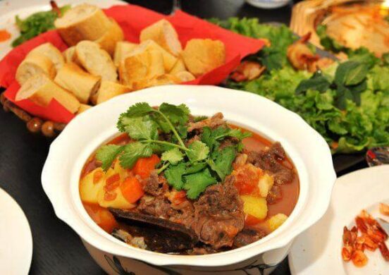 giới thiệu về bò sốt vang cà rốt khoai tây