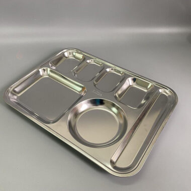 Khay chia cơm inox 7 ngăn Sus 304- khay inox 7 ngăn có nắp