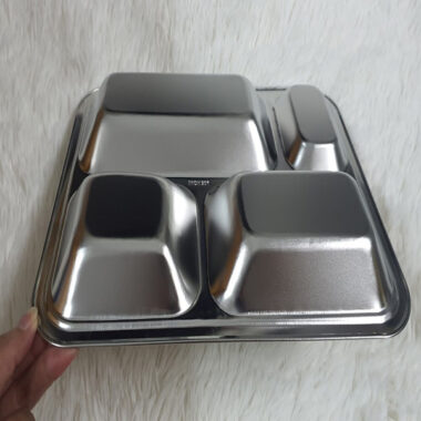 Hộp cơm văn phòng khay inox 5 ngăn có bát để canh bọc nhựa bên ngoài