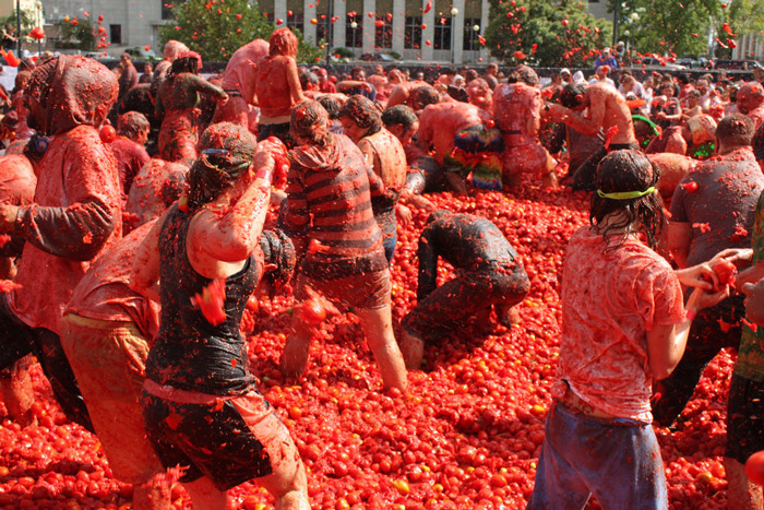 Độc đáo lễ hội ném cà chua ở Tây Ban Nha