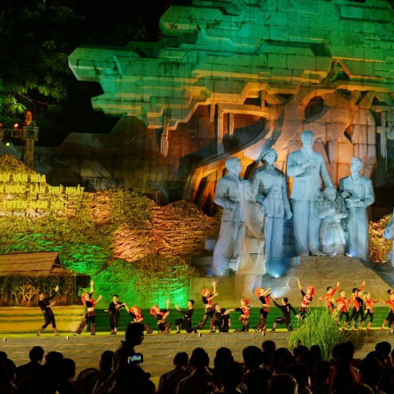Lễ hội Thành Tuyên 2023 – Lễ hội đèn lồng lớn nhất Việt Nam