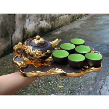 Công dụng của Ấm chén tử sa Bát Tràng dát vàng
