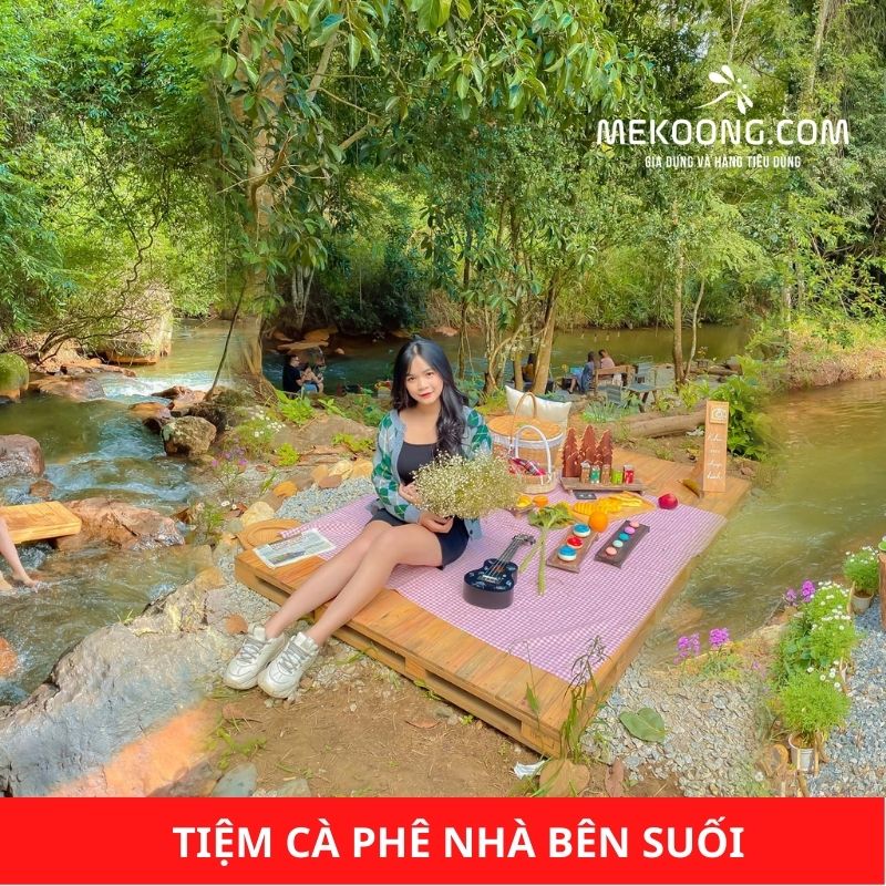 Tiệm Cà Phê Nhà Bên Suối