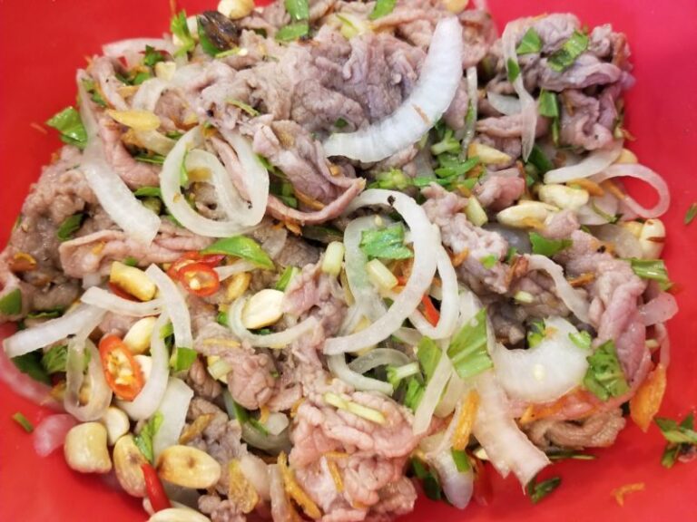 Cách làm bò tái chanh chua ngọt