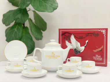 Bộ ấm chén Vuông cao Bát Tràng chỉ vàng