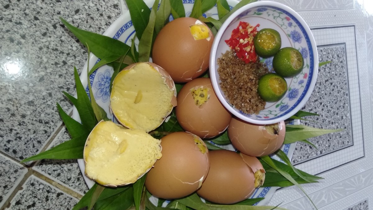 Cách làm món trứng gà nướng kiểu Sapa 