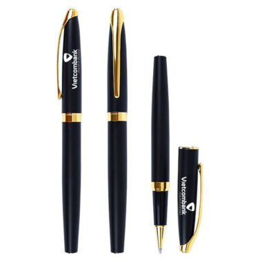 Bút bi in logo KL có nắp 013