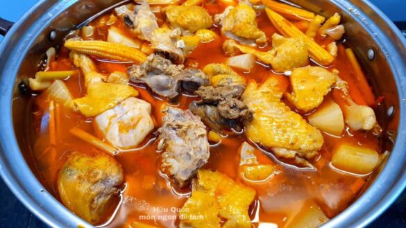 Thành phẩm lẩu gà sa tế