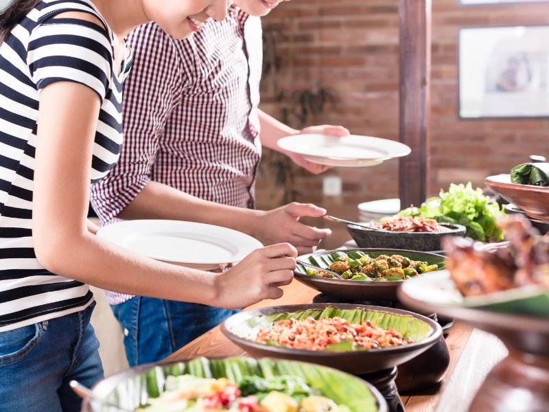 Lựa Chọn Chất Liệu Bát Đĩa Buffet Phù Hợp Mekoong