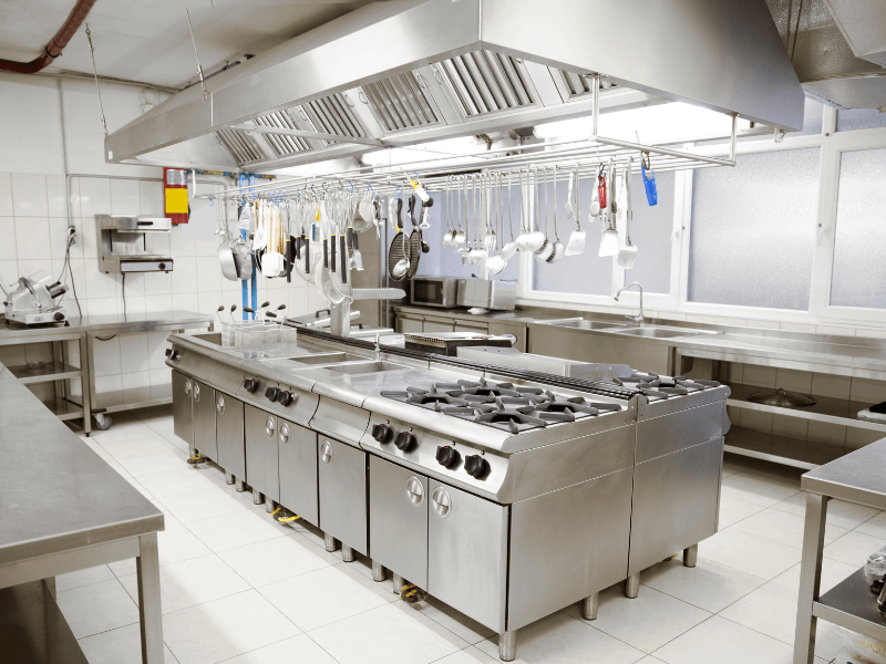 Thiết bị bếp ăn công nghiệp là gì? (What is industrial kitchen equipment?)