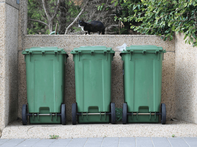 Thung Rac Nha Hang dungcunhahang 800 x 600 px 3 Tần suất vệ sinh thùng rác