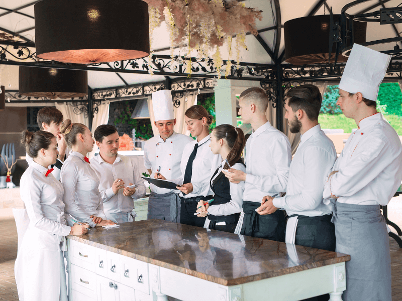 quan ly nha hang hinh anh 800x600 19 Các hoạt động chính của quản lý nhà hàng (Key Activities of Restaurant Management)