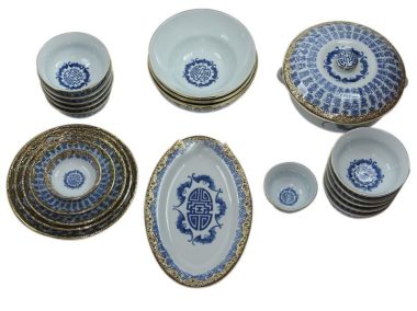 Bộ Bàn Ăn Bát Tràng 100 Chữ Thọ - Men Lam - Bọc Đồng giá tốt