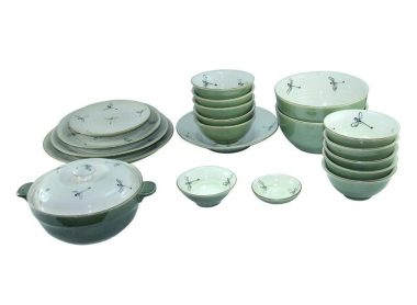 Bộ Bàn Ăn Bát Tràng Vẽ Chuồn Chuồn Trắng Xanh chính hãng