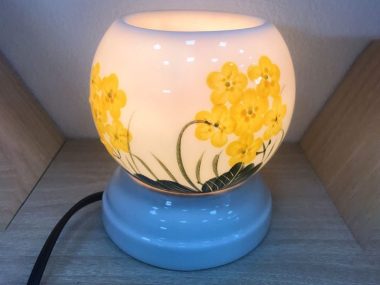 Đèn Xông Tinh Dầu Size Lớn Miệng Lượn- Cúc Vàng cao cấp